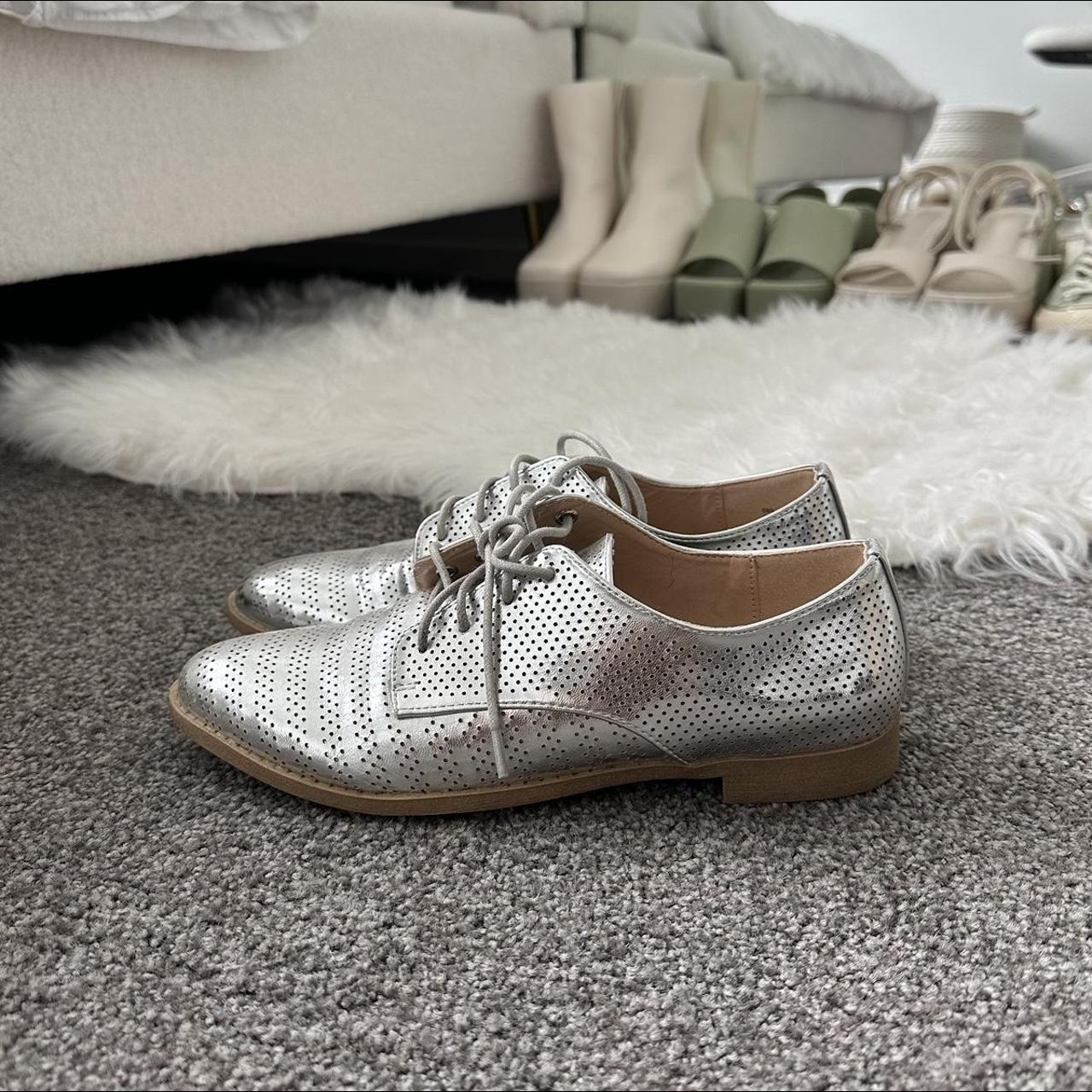 Womens 2024 silver oxfords