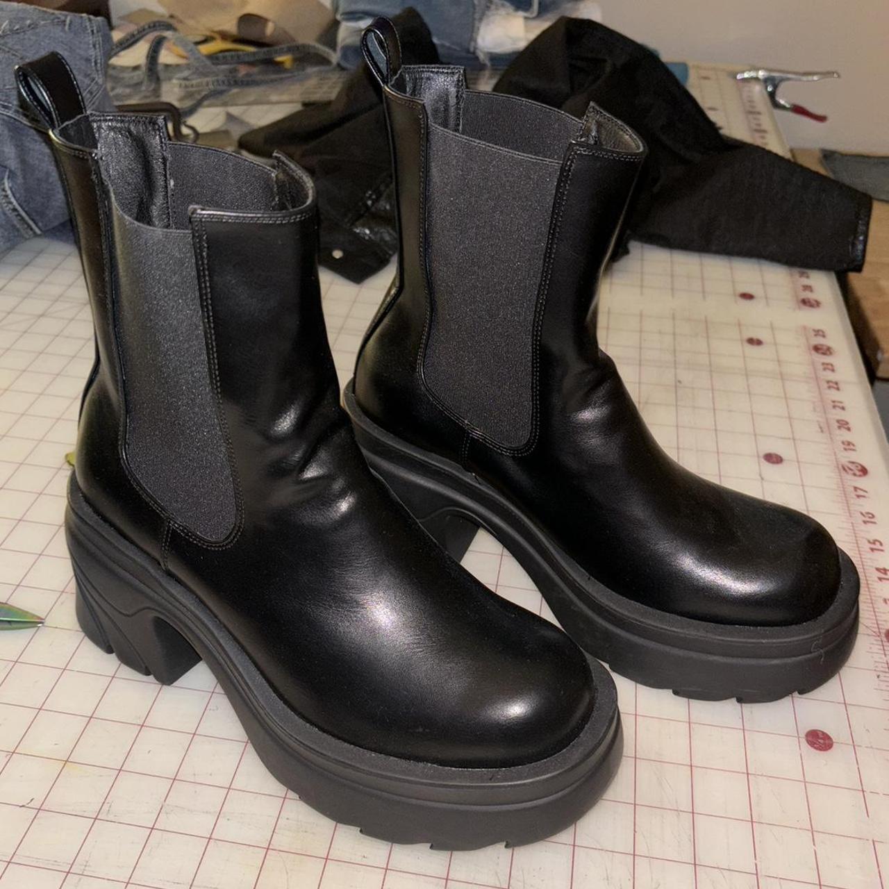 chelsea boots chunky sole