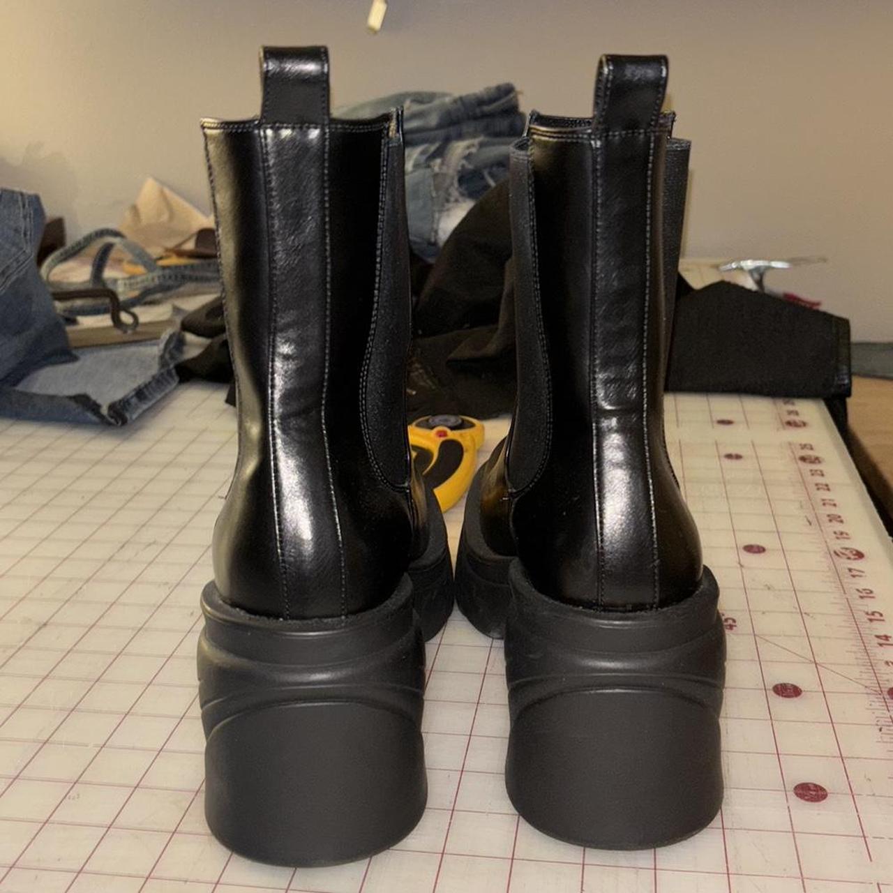 chelsea boots thick sole