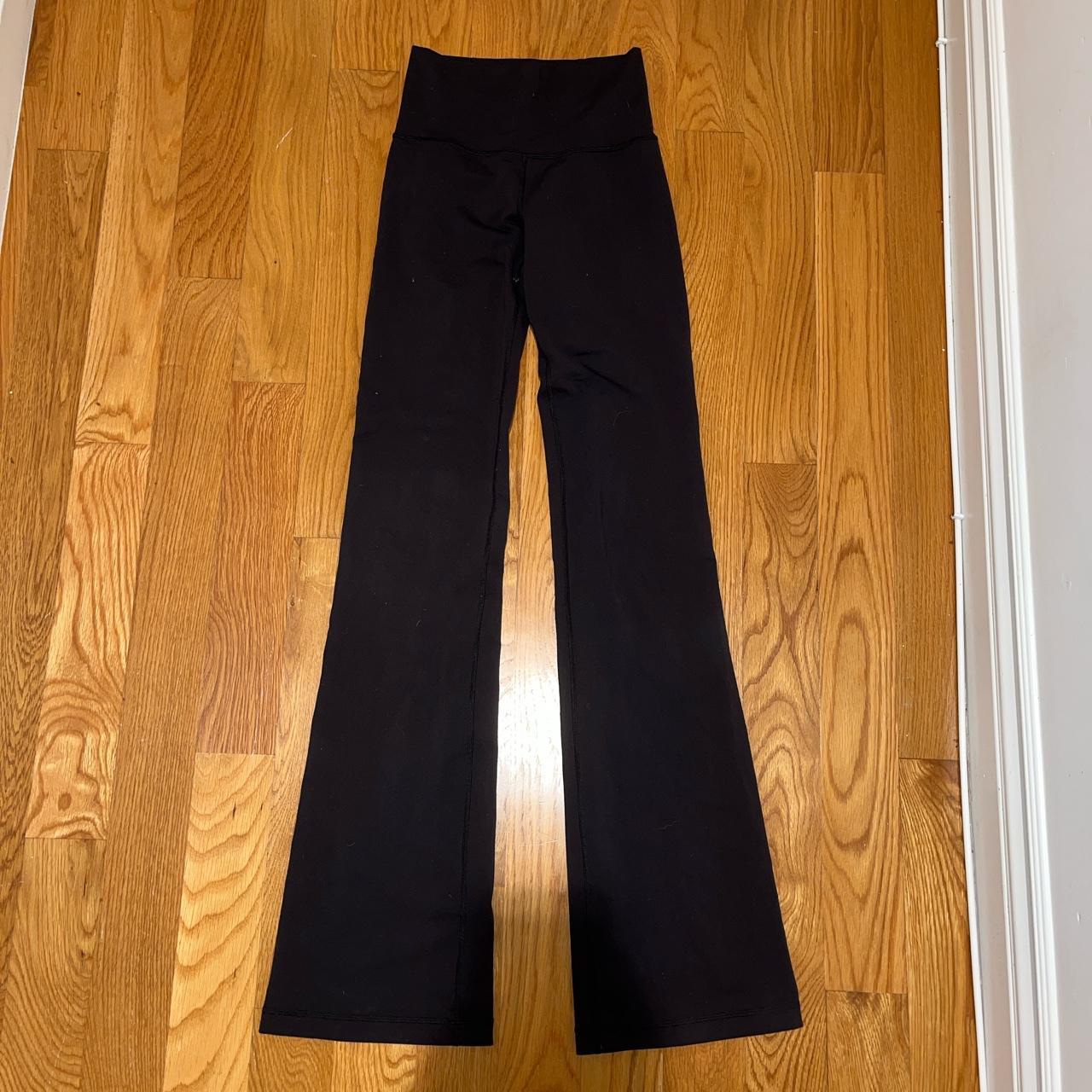 LULULEMON flared yoga pants size 4 long - Depop