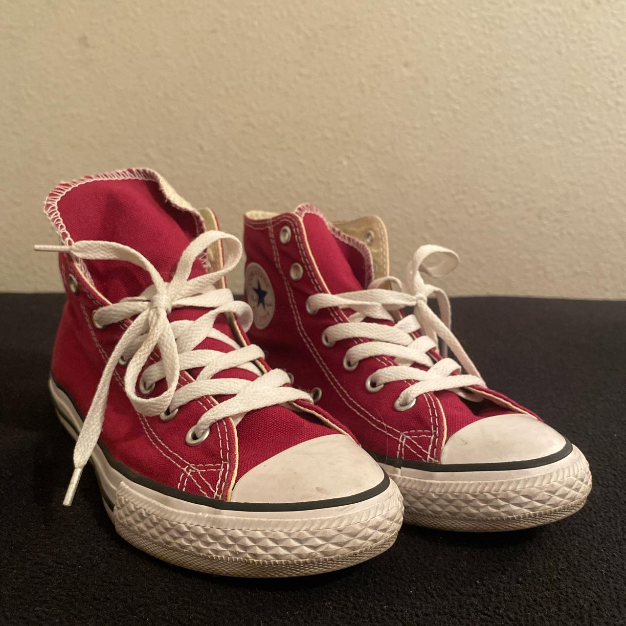 Children's deals burgundy converse