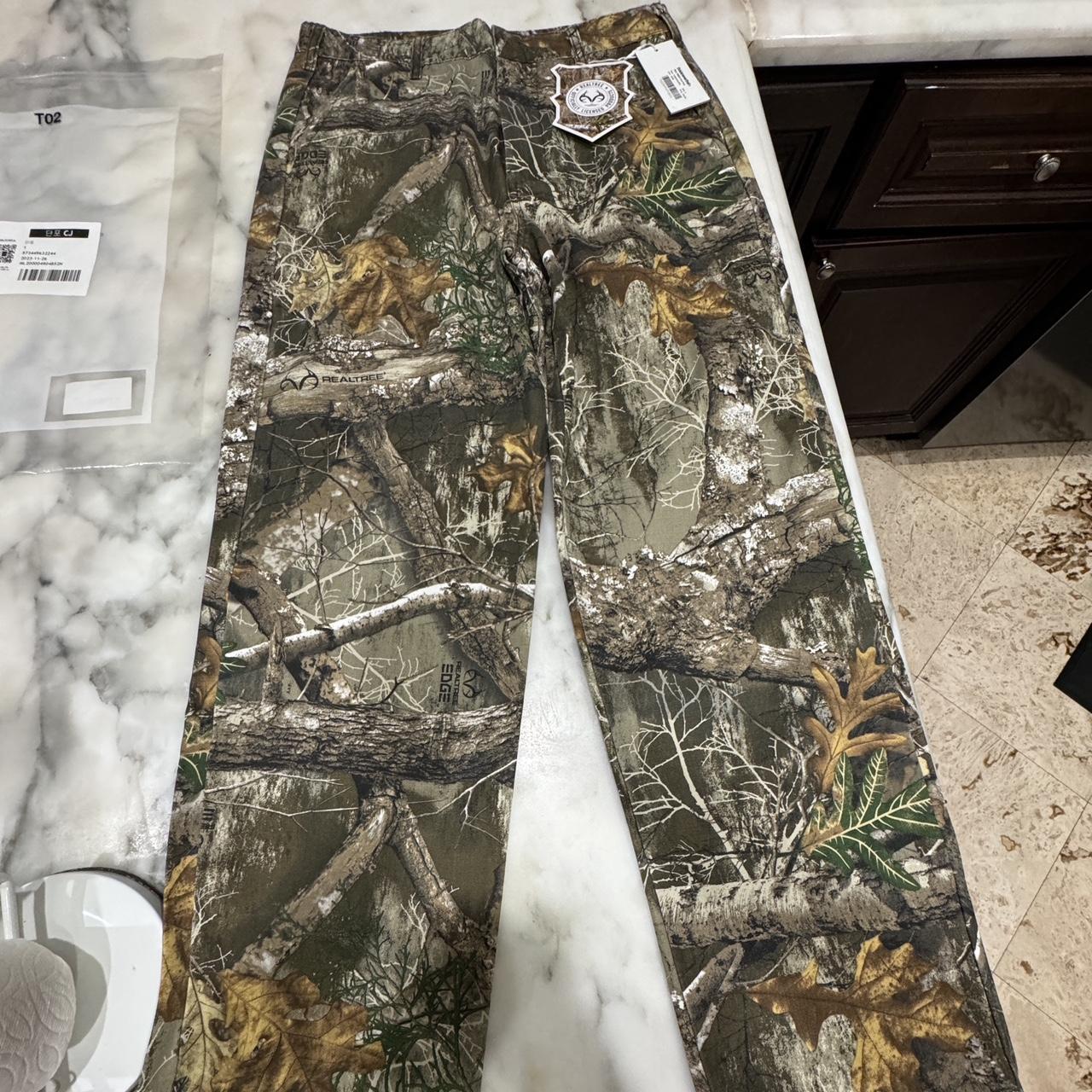 Thisisneverthat Realtree camo pants slightly Depop