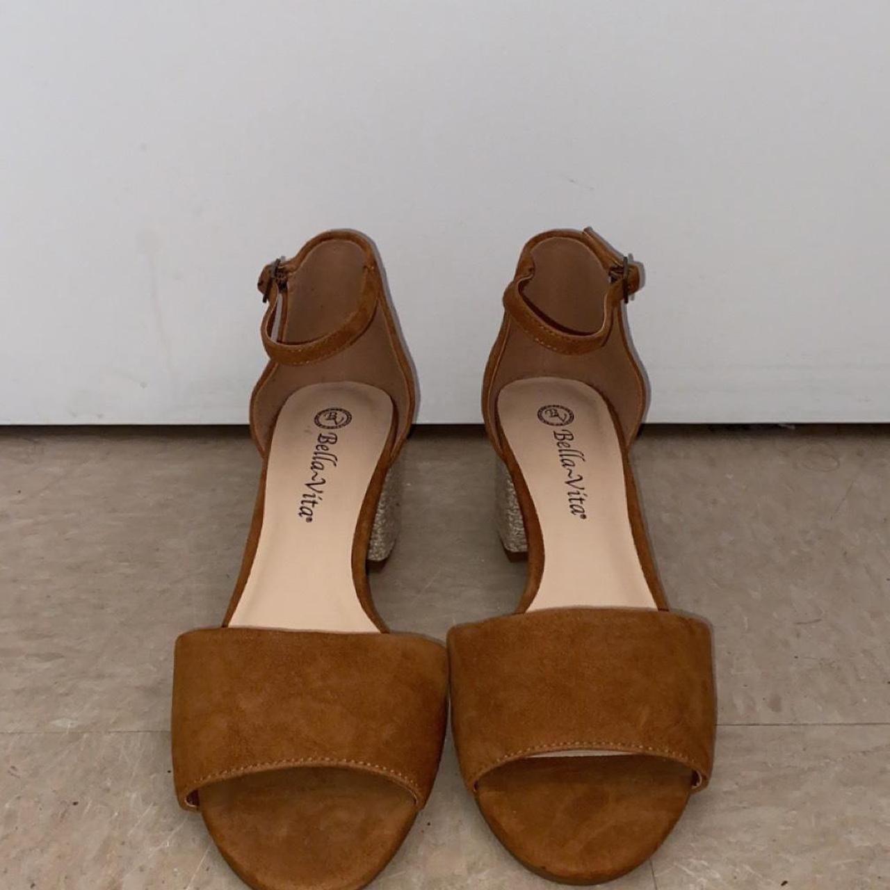 Bella Vita Women's Brown Sandals