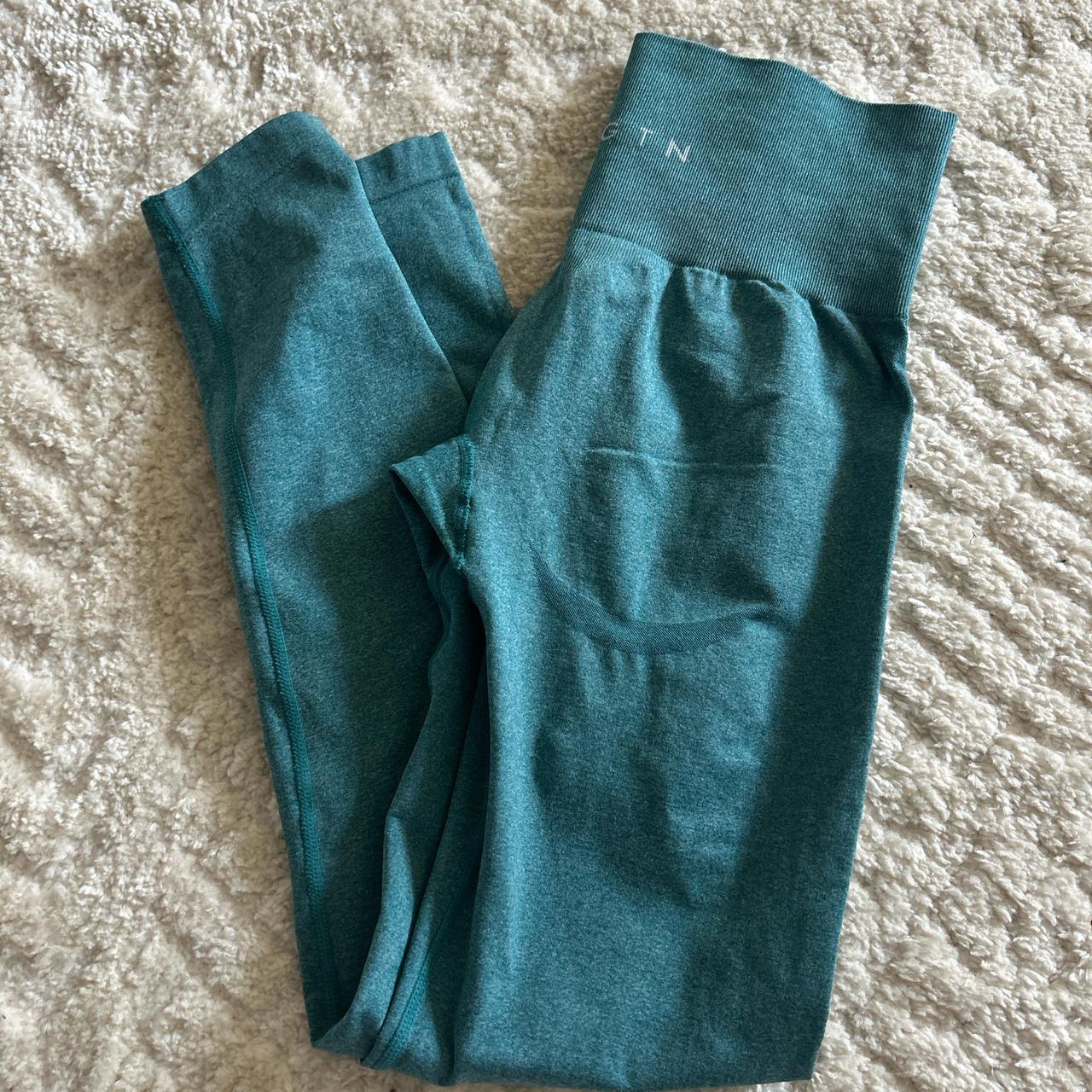 item listed by emmazz_123