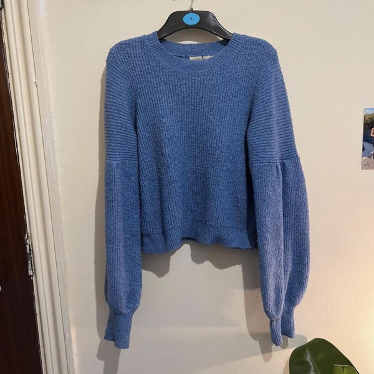 PrettyLittleThing Women's Blue Jumper | Depop