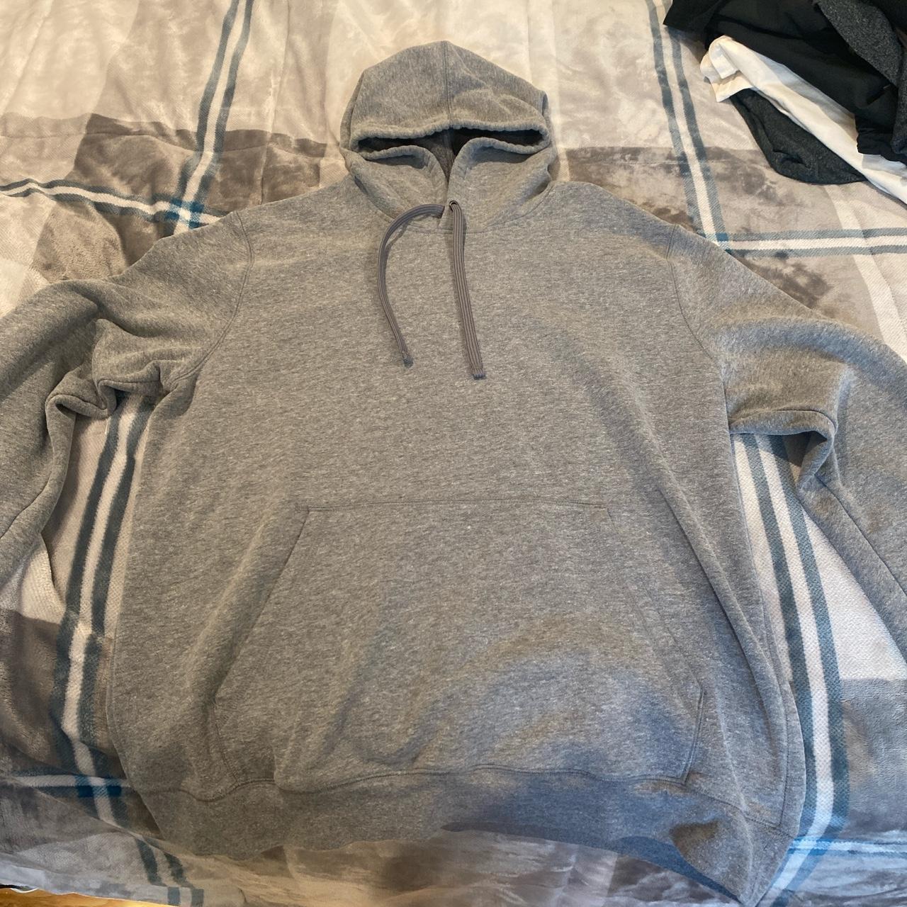 grey tek gear hoodie, size large. super