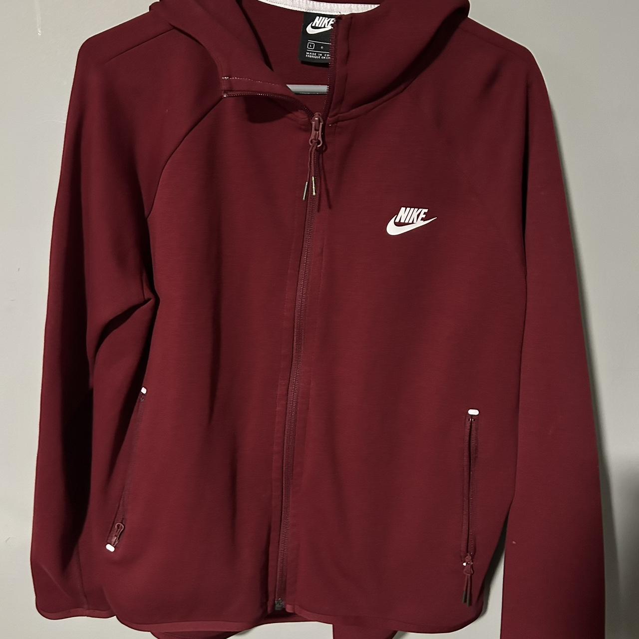nike burgundy vest