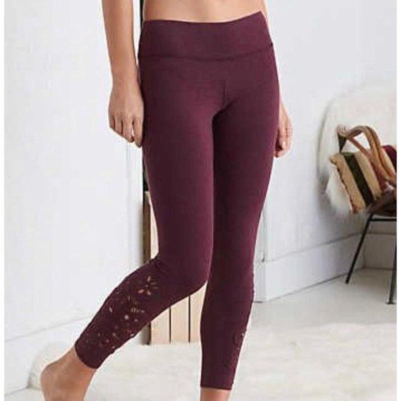 Aerie Chill Play Move Leggings, Burgundy Color, High Waisted, Size Small 
