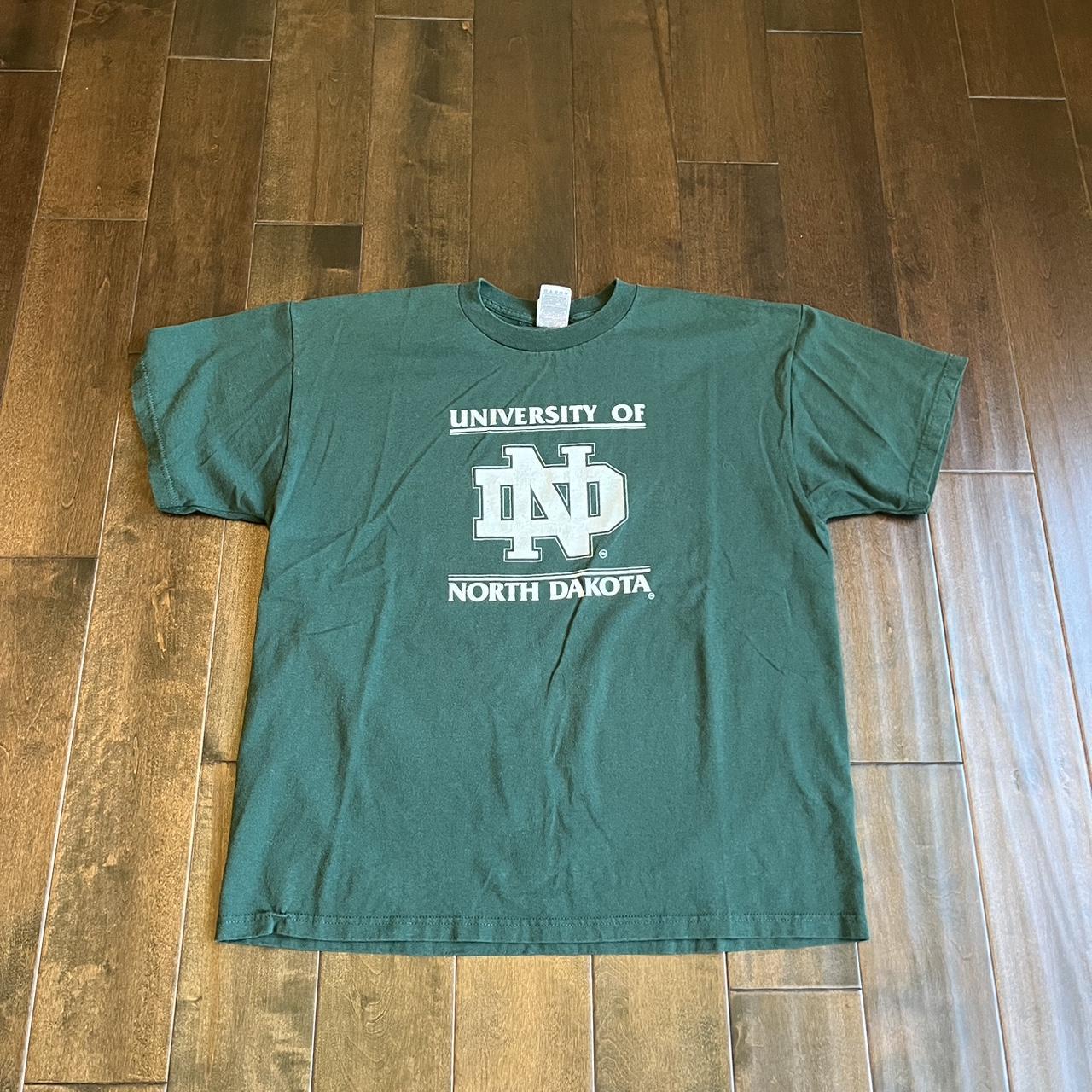 Vintage U of North Dakota Tee Size XL Perfect... - Depop