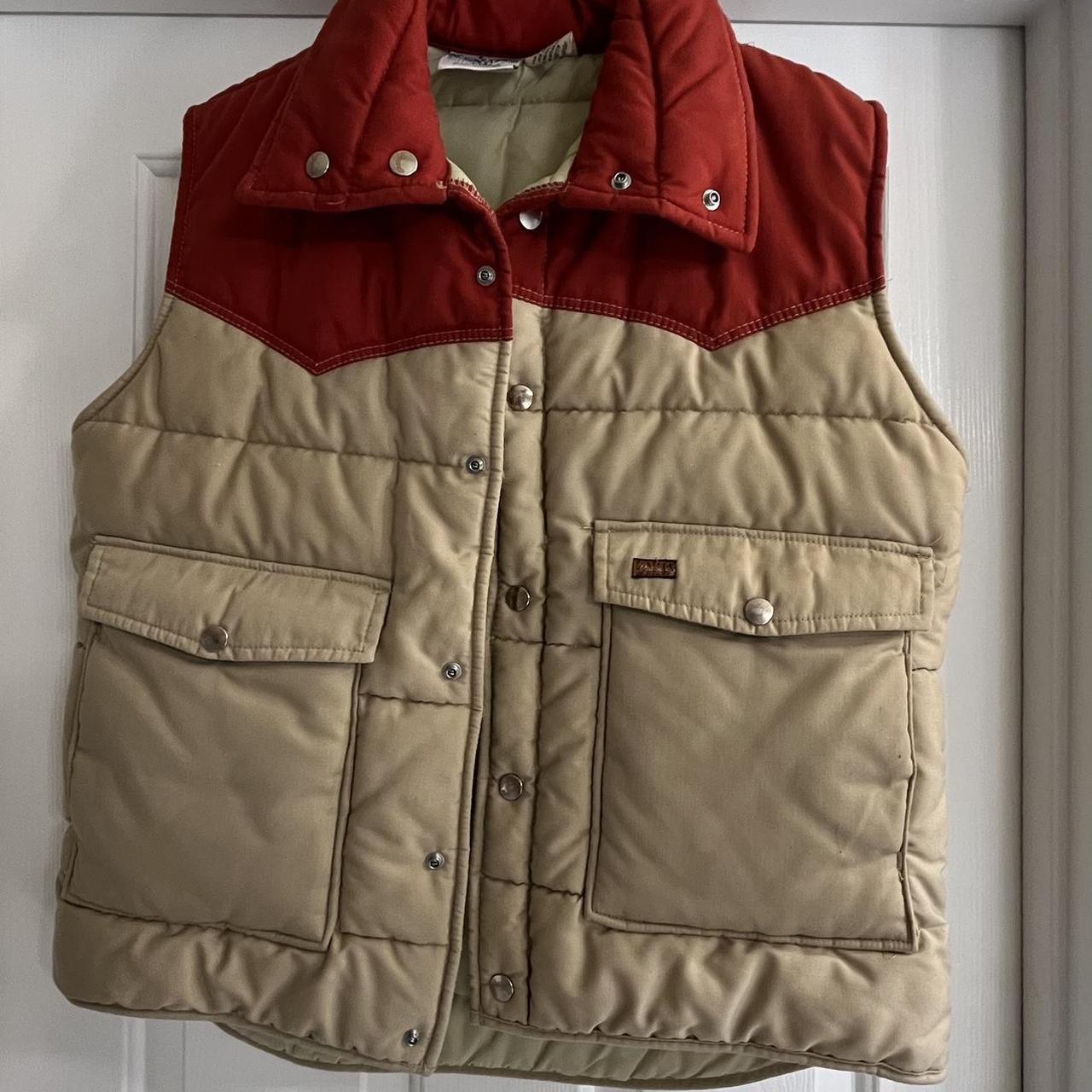 Men's Vintage Wrangler Puffer Vest size L - Depop