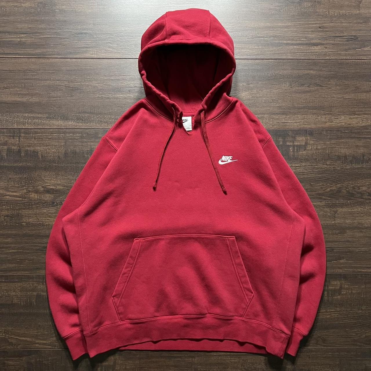 xs red nike hoodie