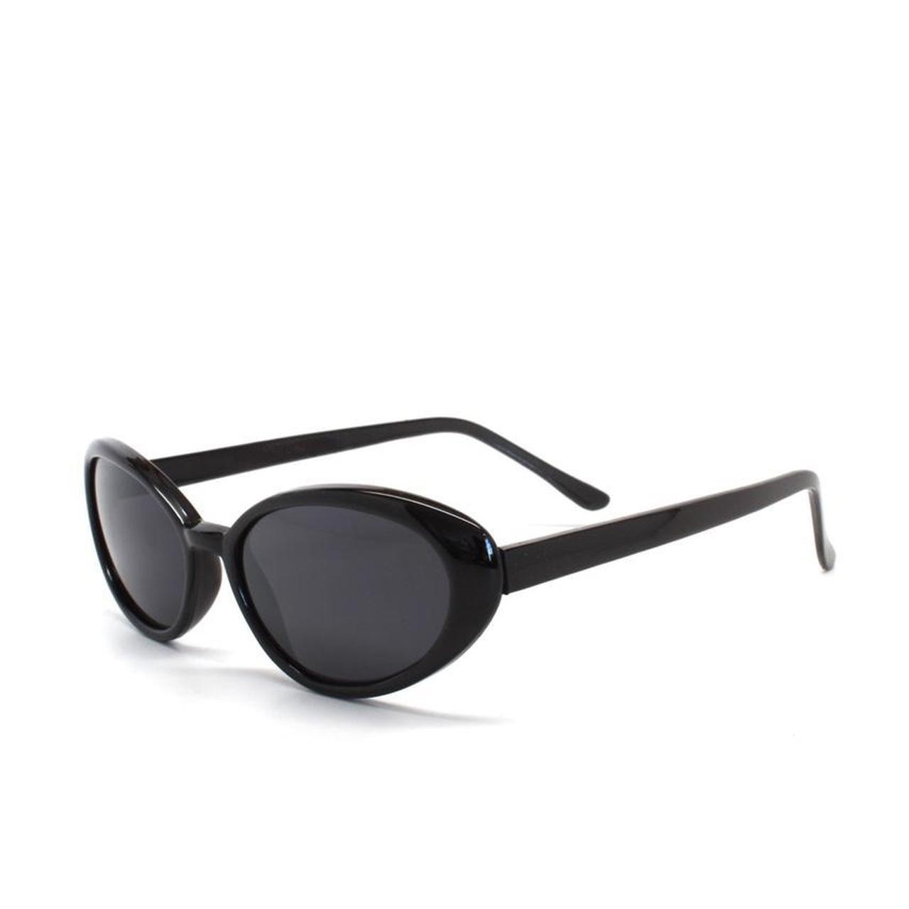 “Bel Aire” 90s Vintage Mod Black Oval Sunglasses... Depop