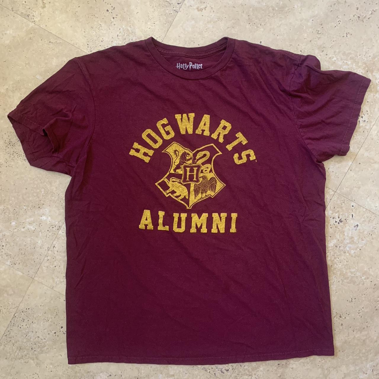 Harry Potter - Hogwarts Alumni T-shirt - Depop