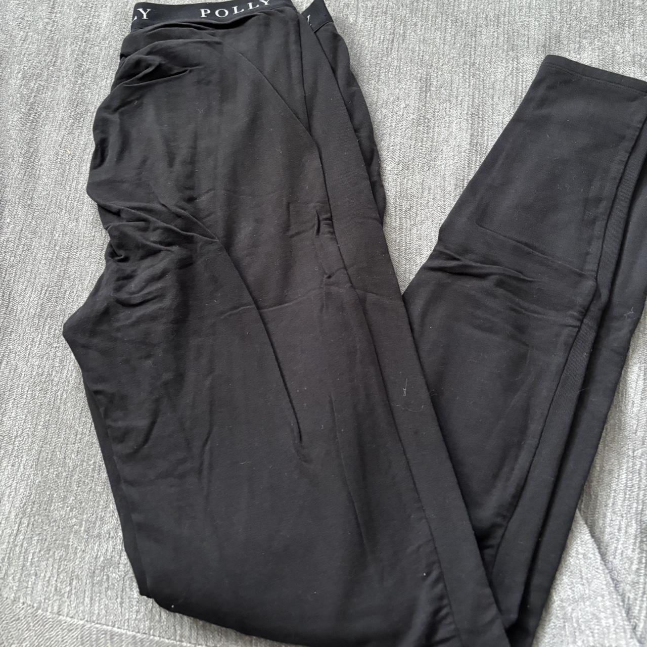 black leggings with butt scrunch - Depop