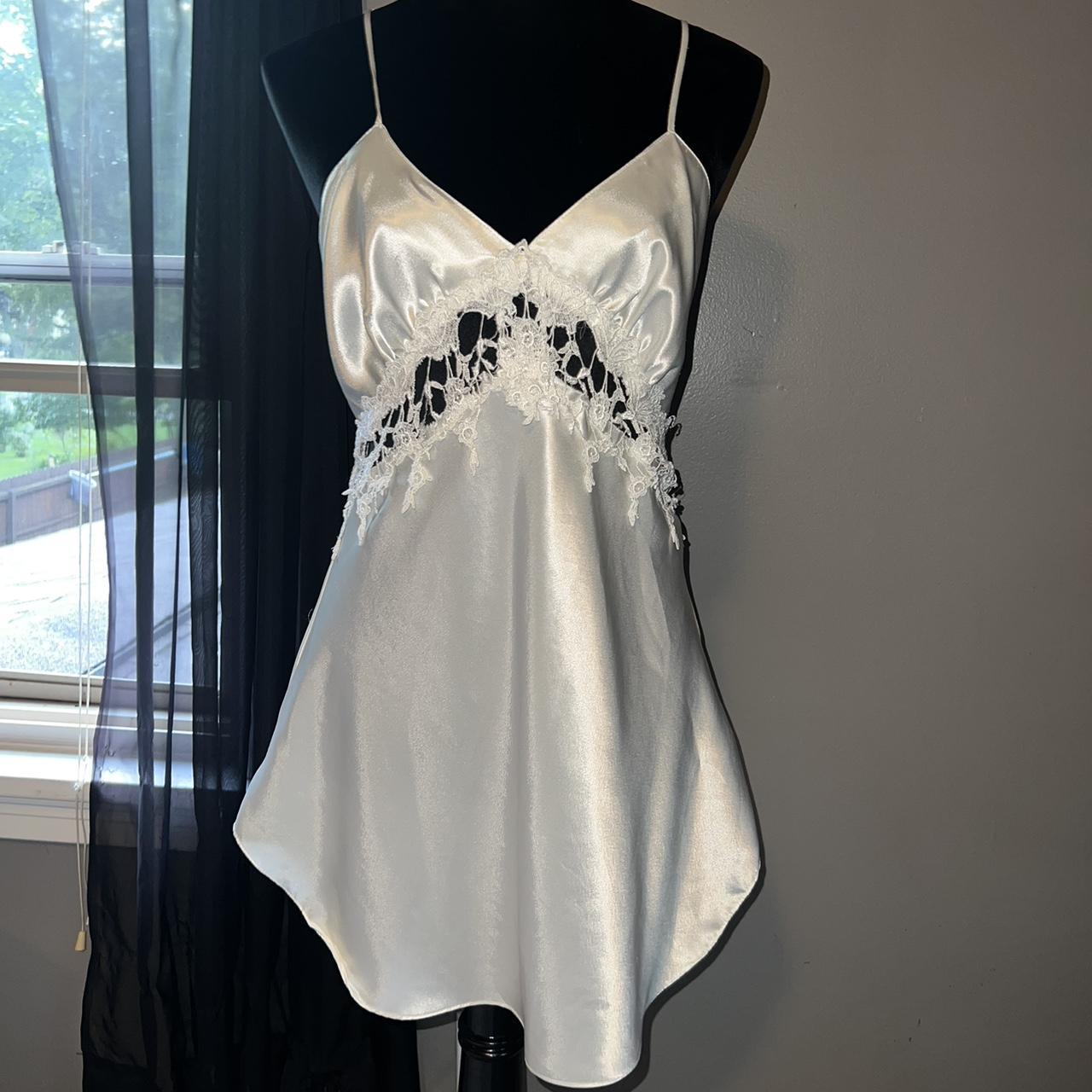 Crazy cute white slip dress. Love this just a tad... - Depop