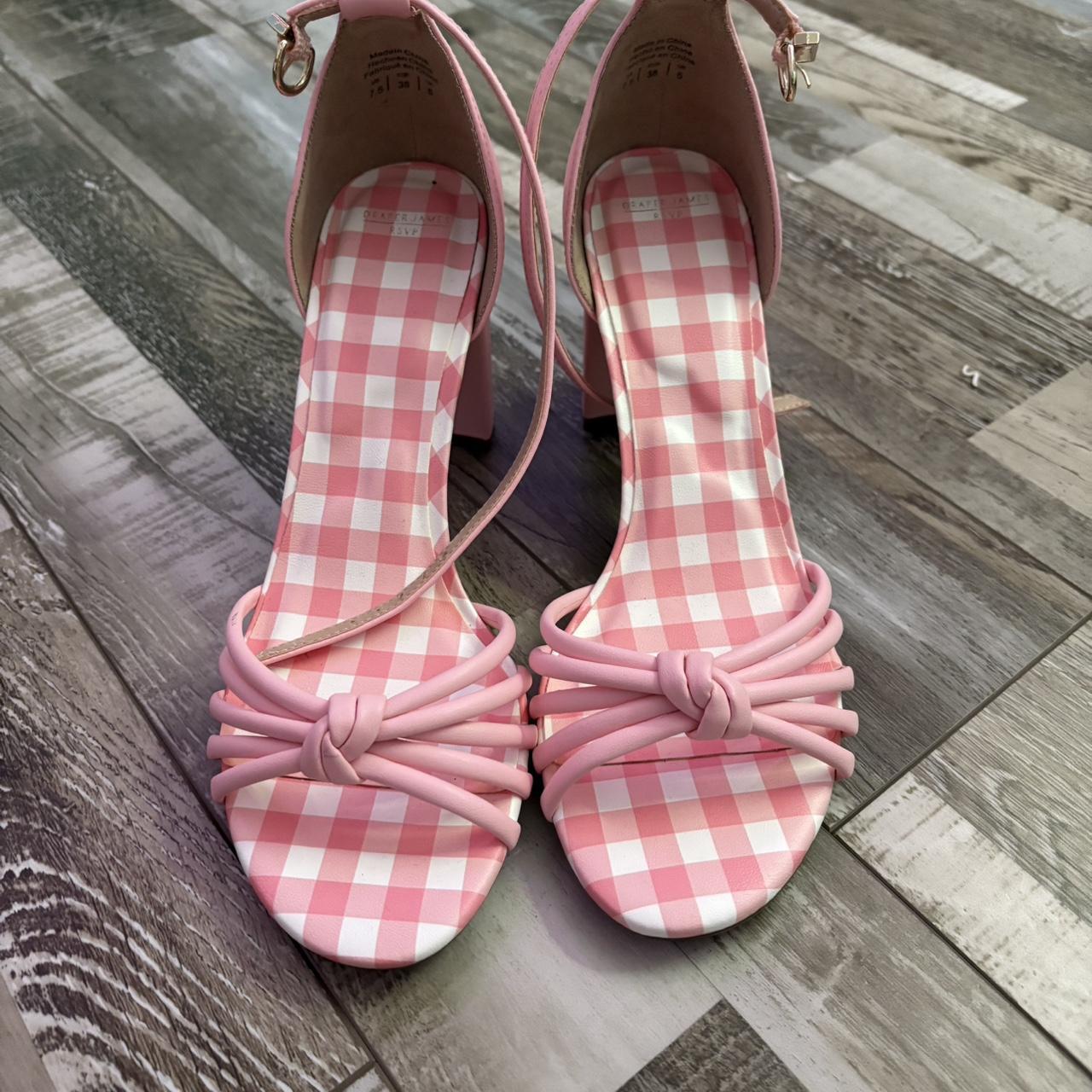 item listed by azlynwolney
