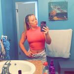 azlynwolney's profile picture