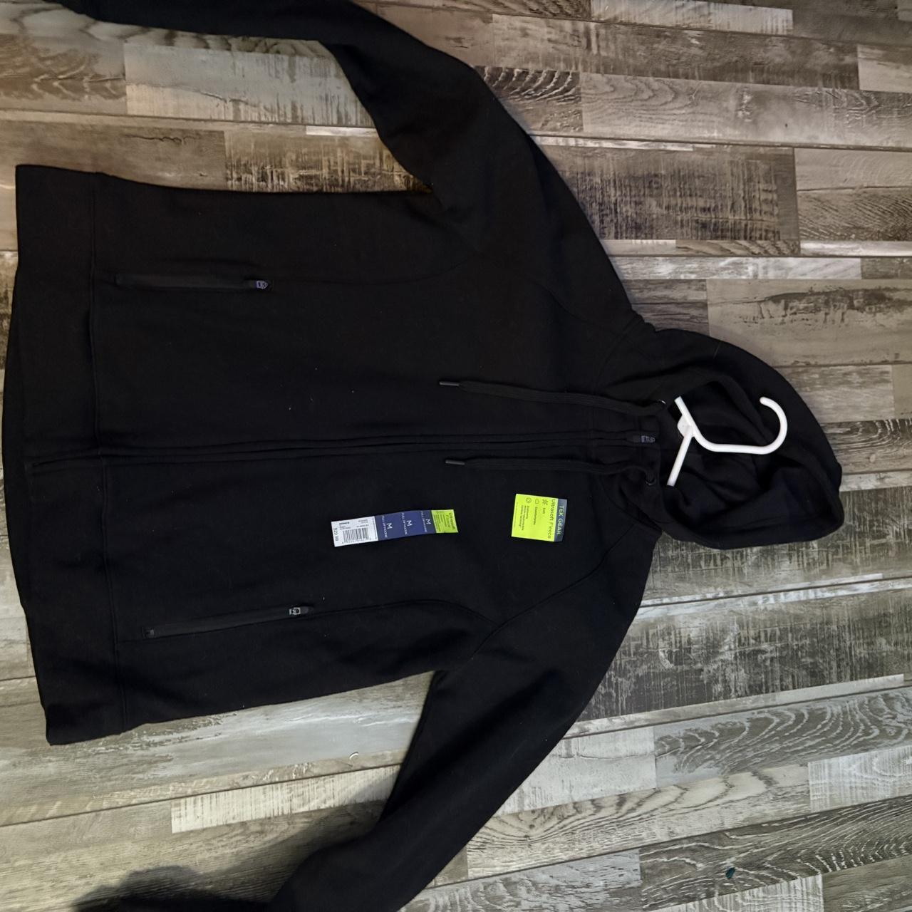 item listed by azlynwolney