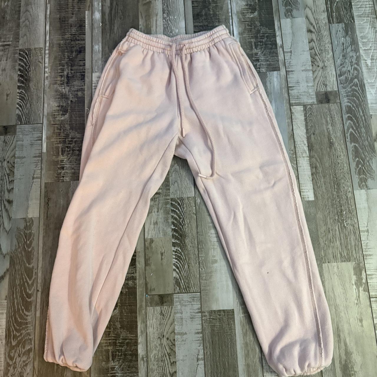 item listed by azlynwolney
