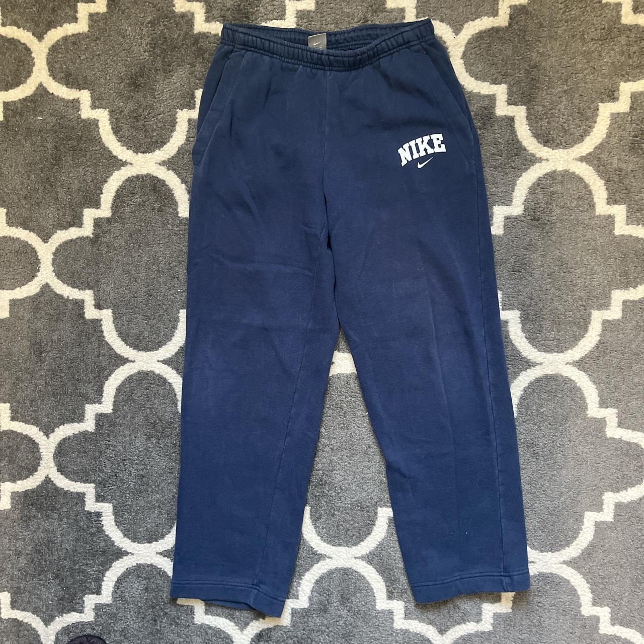 y2k nike wide leg sweatpants really good quality... - Depop