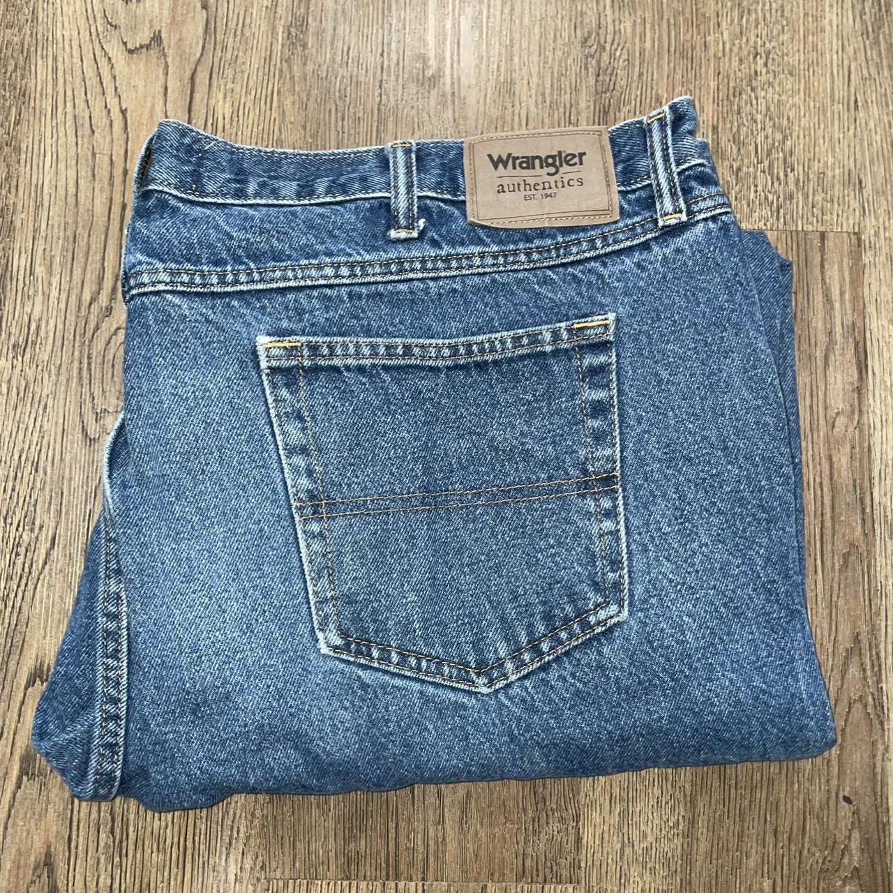 Wrangler Authentic jeans W:46 L:32 - Depop