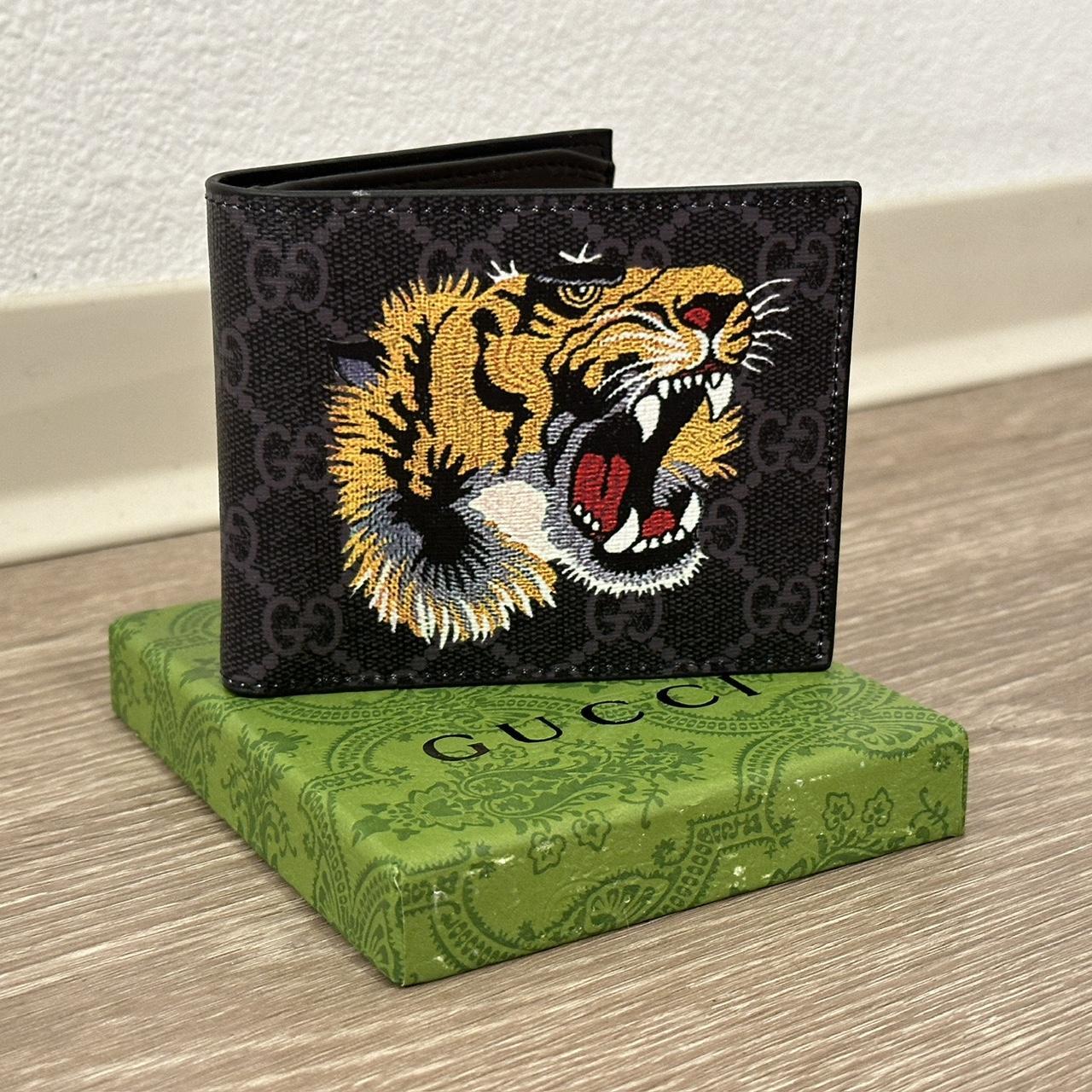 Gucci tiger outlet wallet