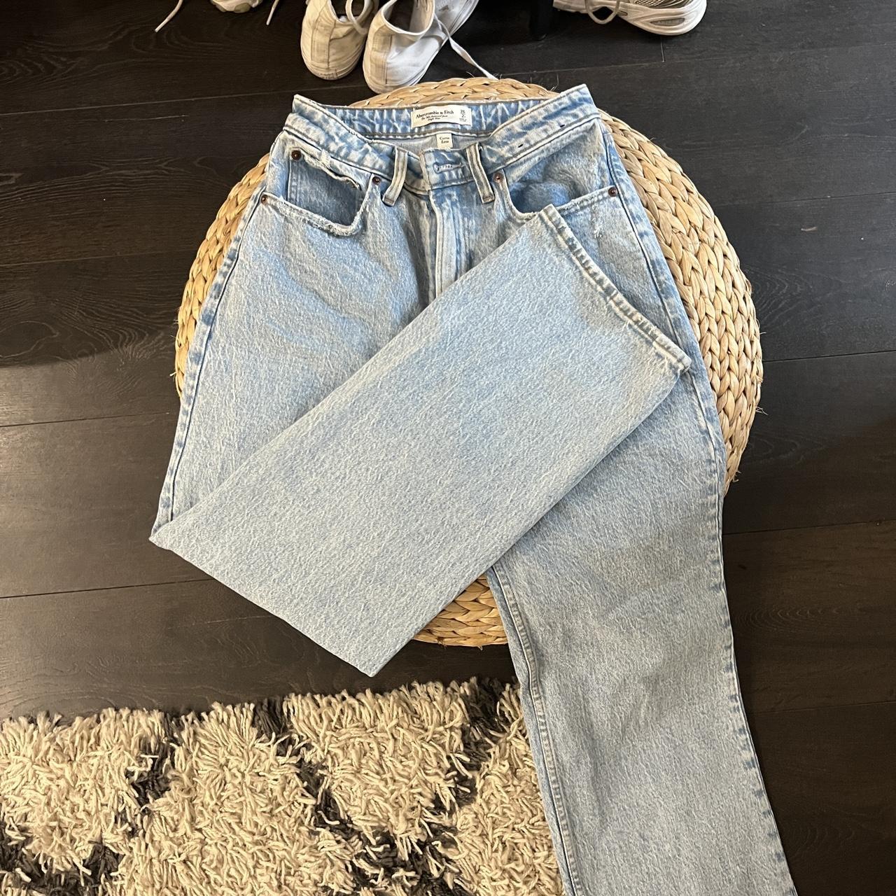 Brand NEW Abercrombie curve jeans - gorg fit but... - Depop