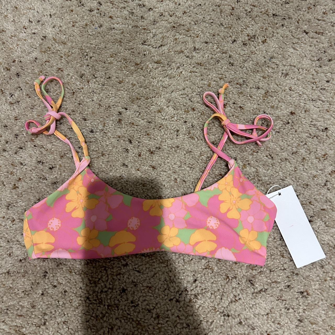 Floral bikini top. $10 :) Size S - Depop