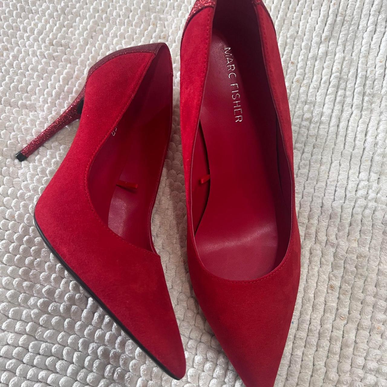 Marc fisher 2024 red pumps