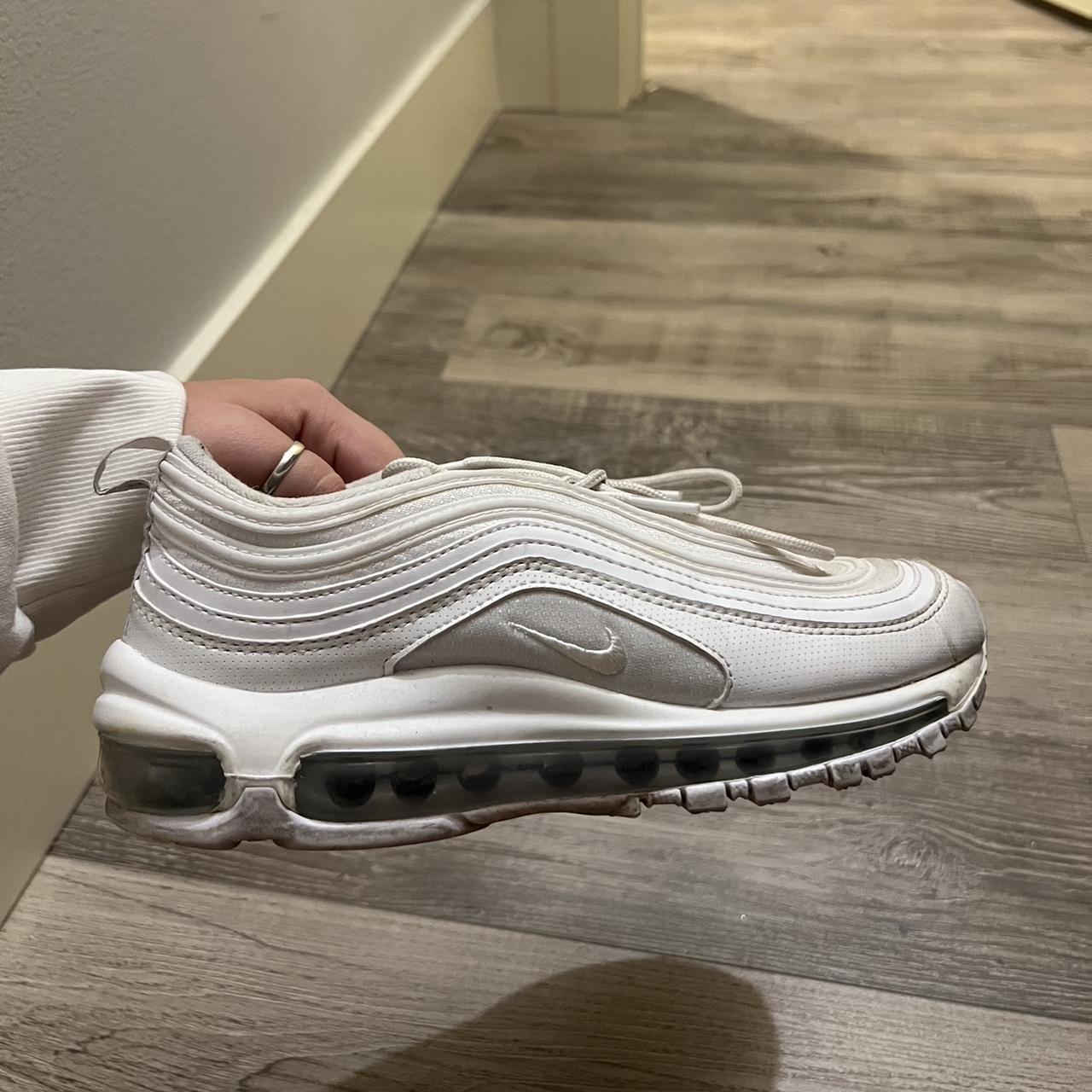 size 4 air max trainers