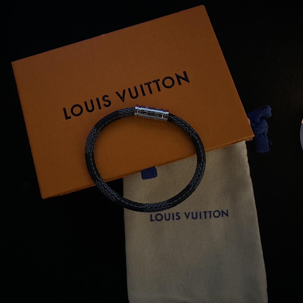 Bracelet lv - Depop