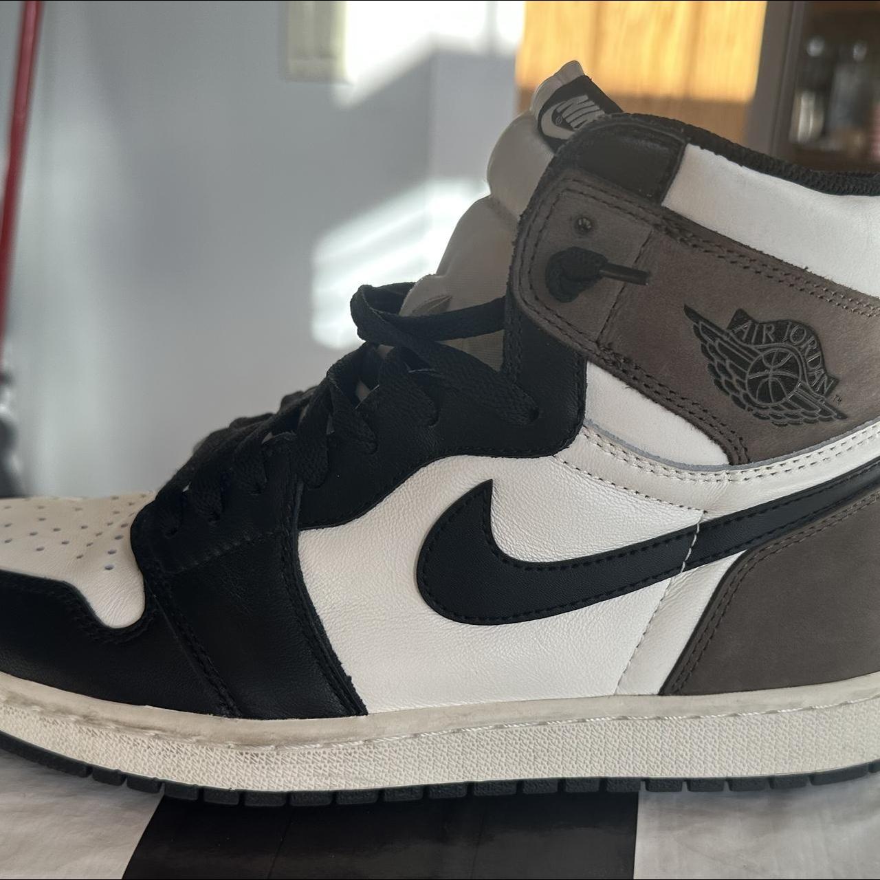 jordan 1 mocha size
