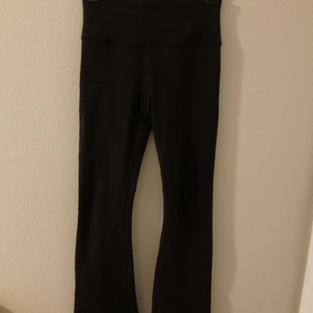 Alo yoga flare black leggings, in great condition Depop