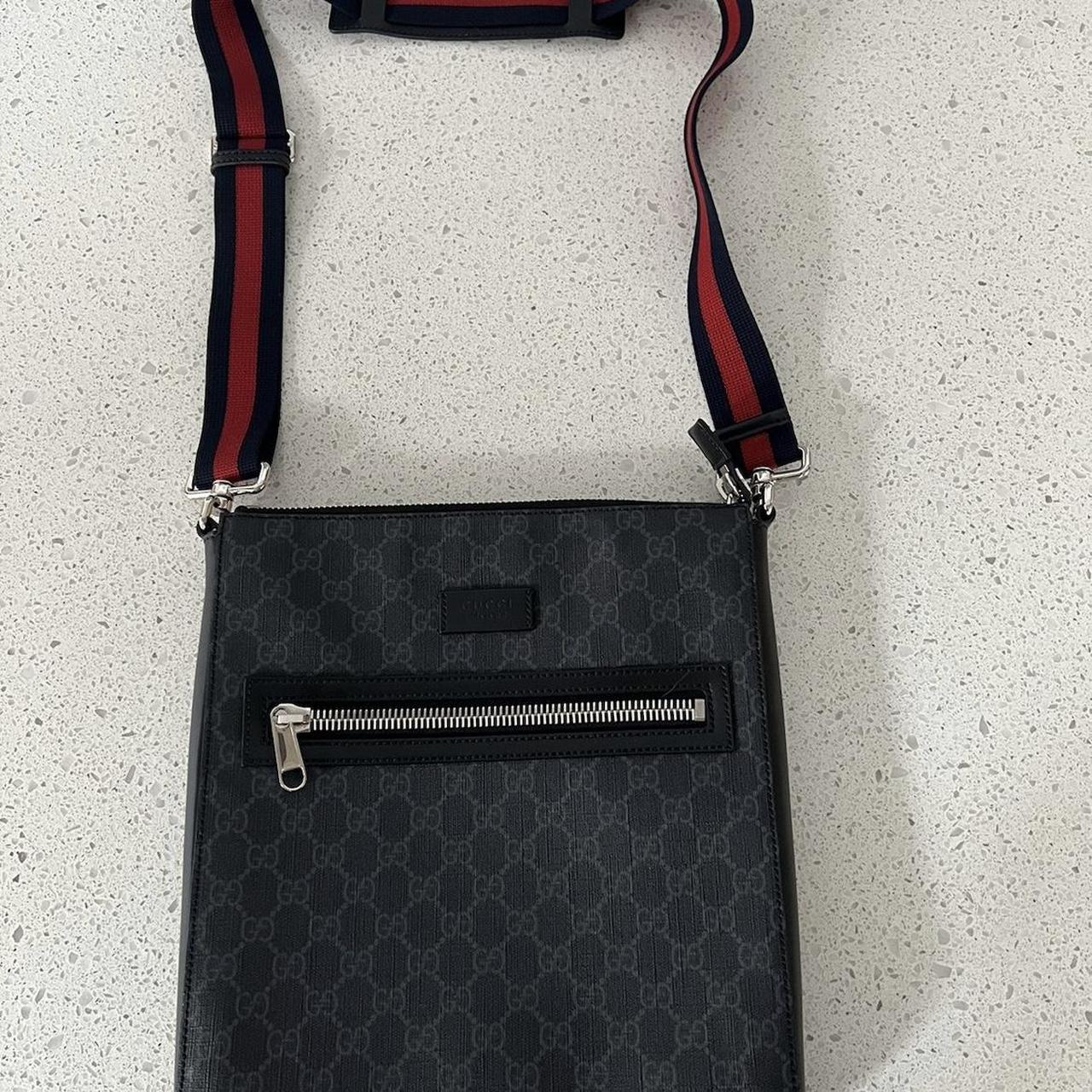 Gucci messenger bag Authentic Open to offers - Depop