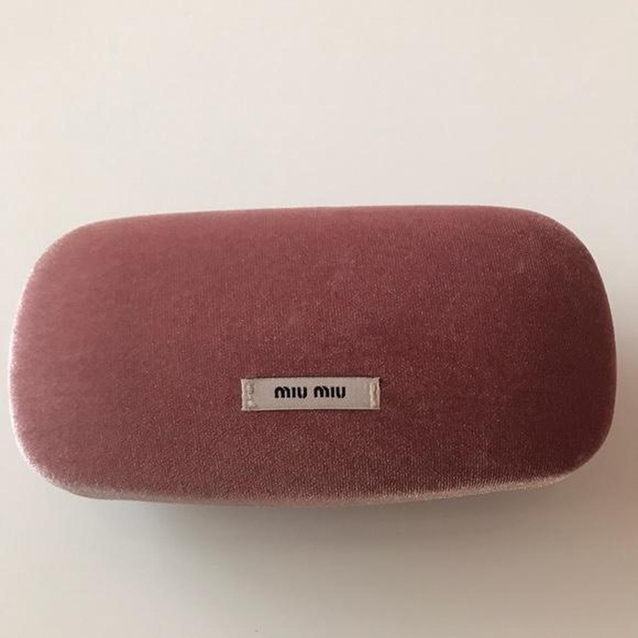 Miu miu shop sunglasses case