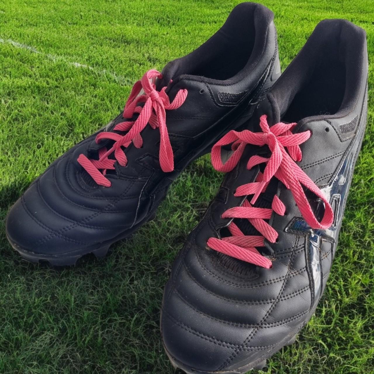 Black and pink asics boots best sale