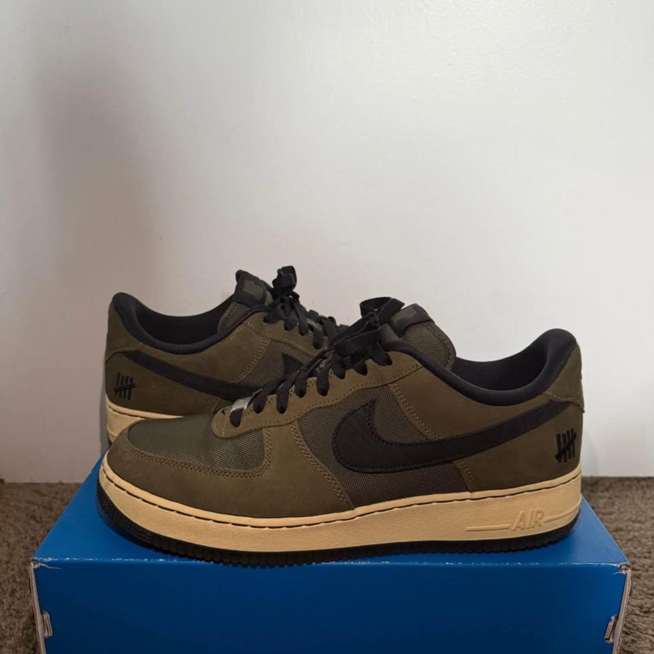 nike khaki green trainers