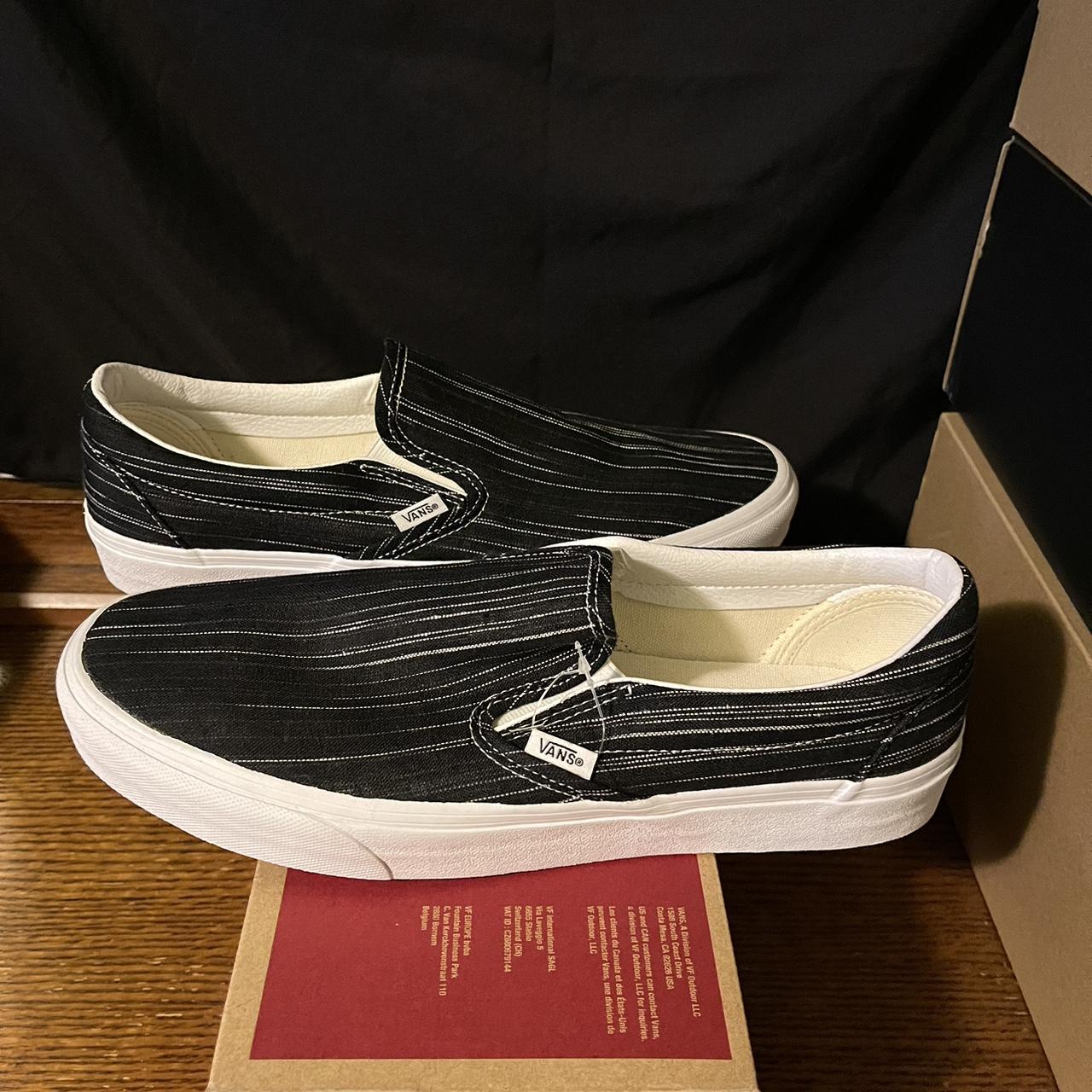 Vans slip ons deals canada