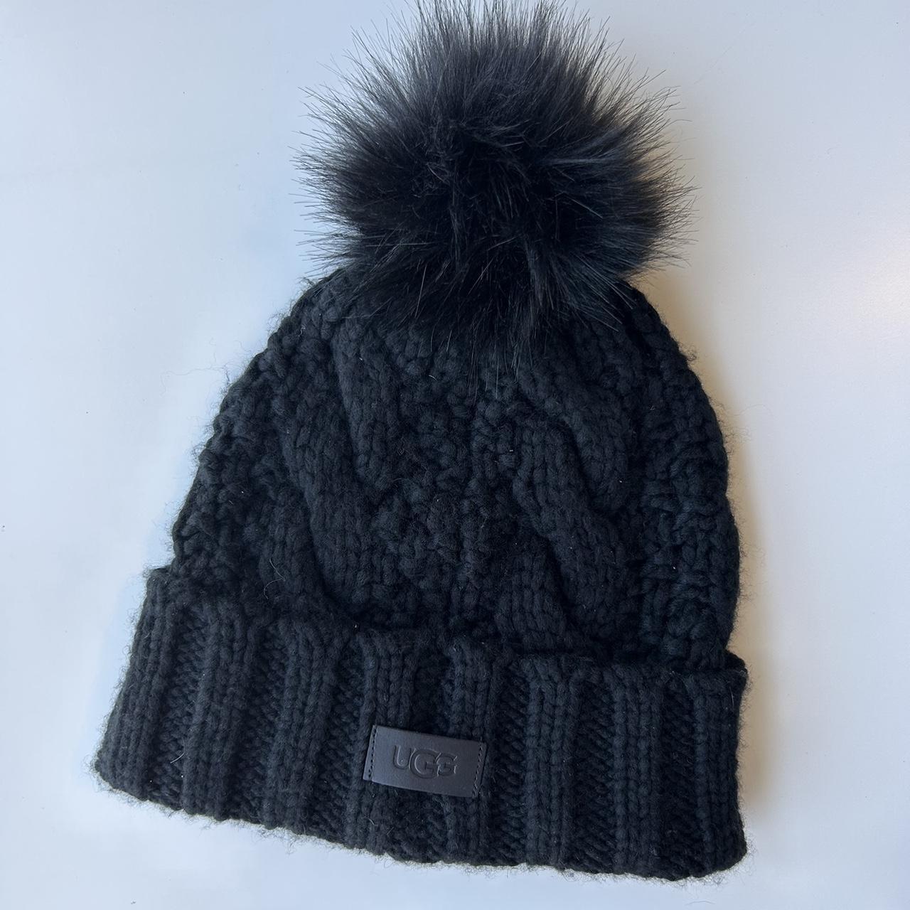 Ugg pom deals beanie