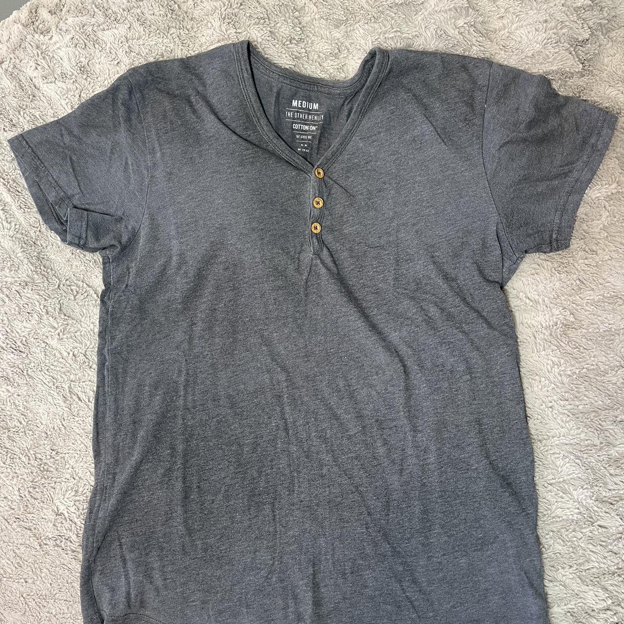 Henley tee - Depop