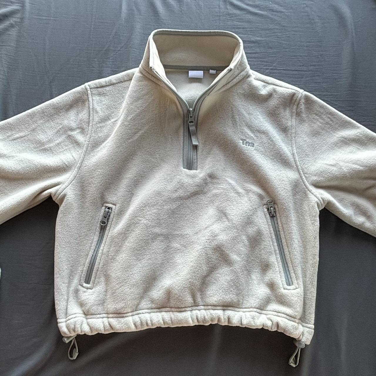 Aritzia sno polar 1/2zip sweater in a excellent... - Depop