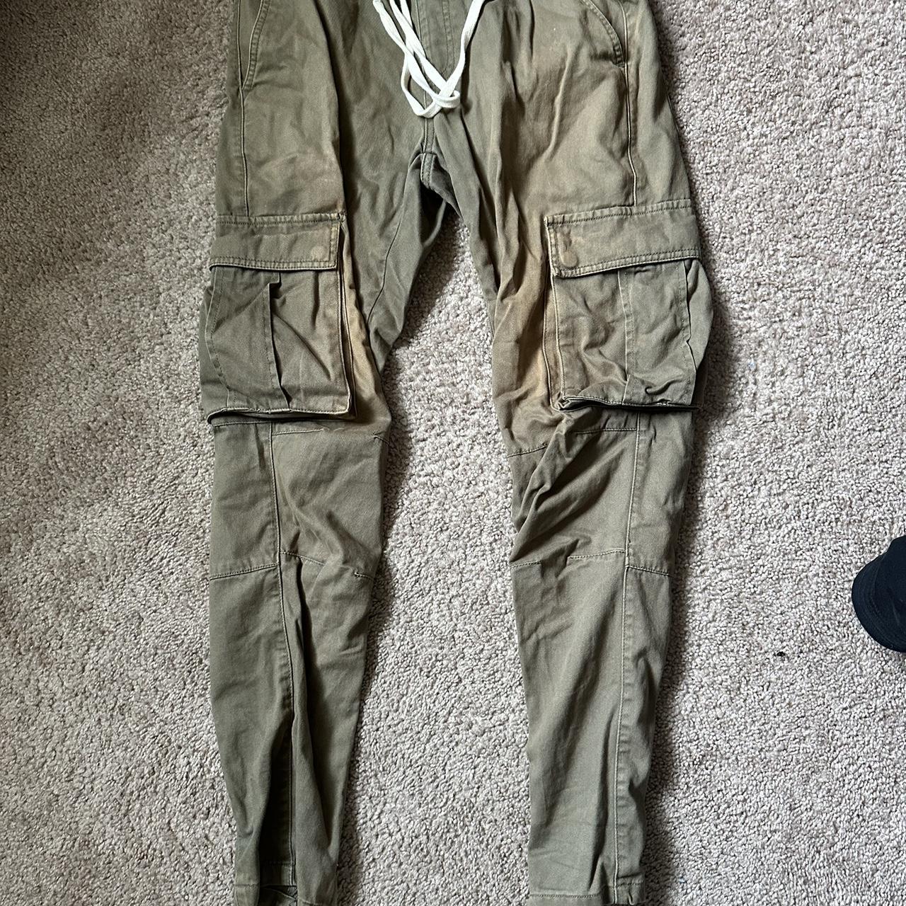 Forever 21 Oliver cargo pants Slight fade near... Depop