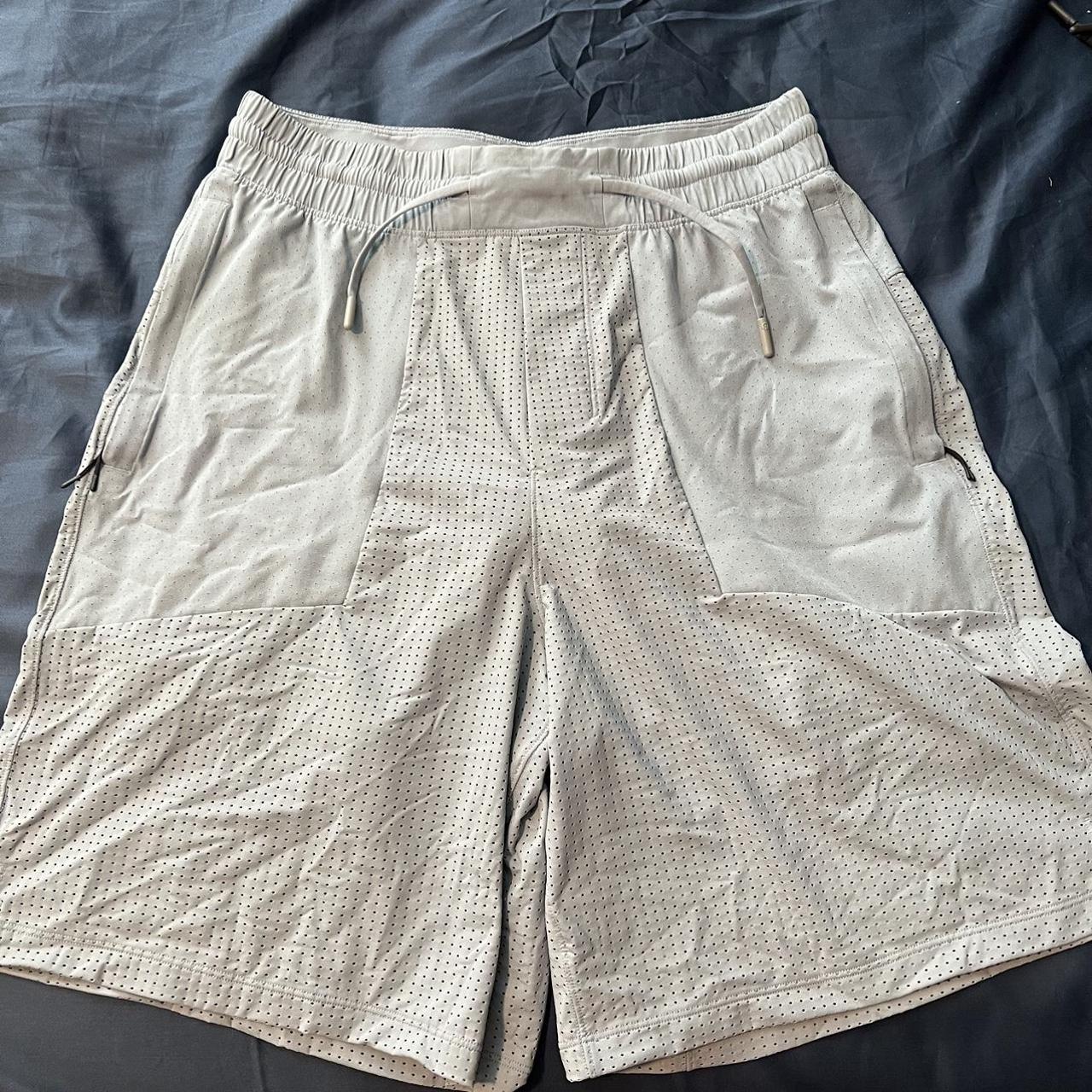 Small Lululemon shorts - Depop