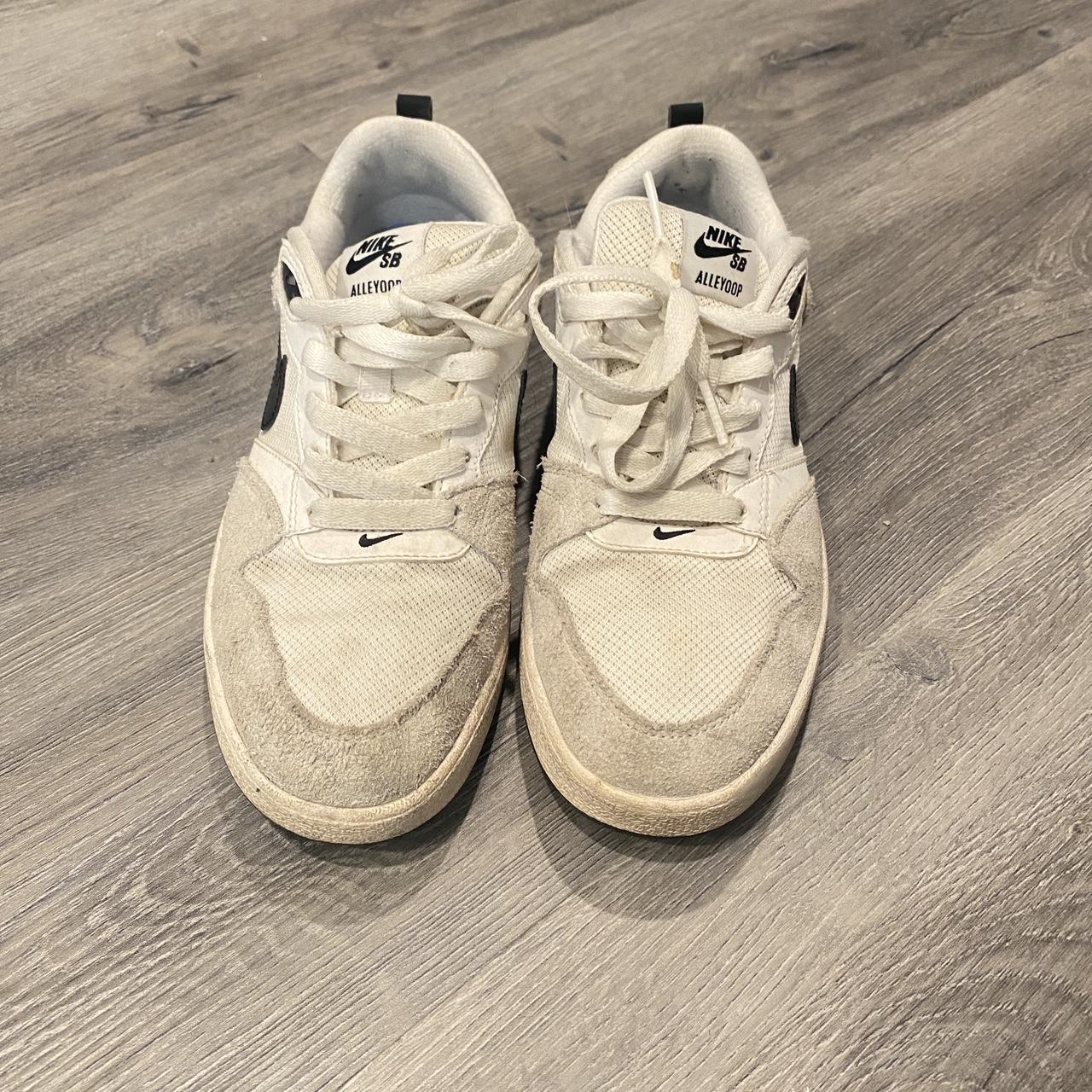 nike sb alleyoop cream