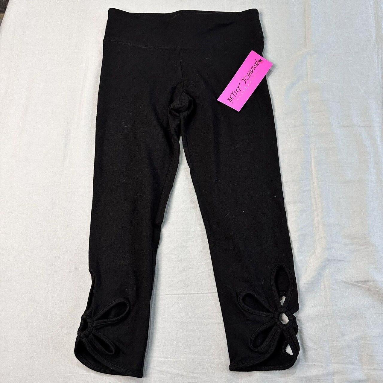 Betsey johnson shop capri leggings