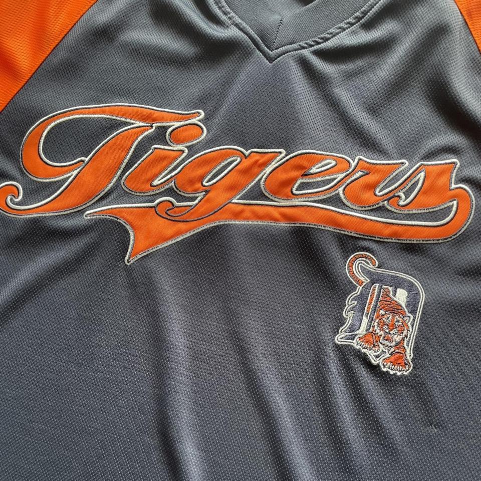 Y2K Detroit Tigers baseball shirt, great condition - Depop