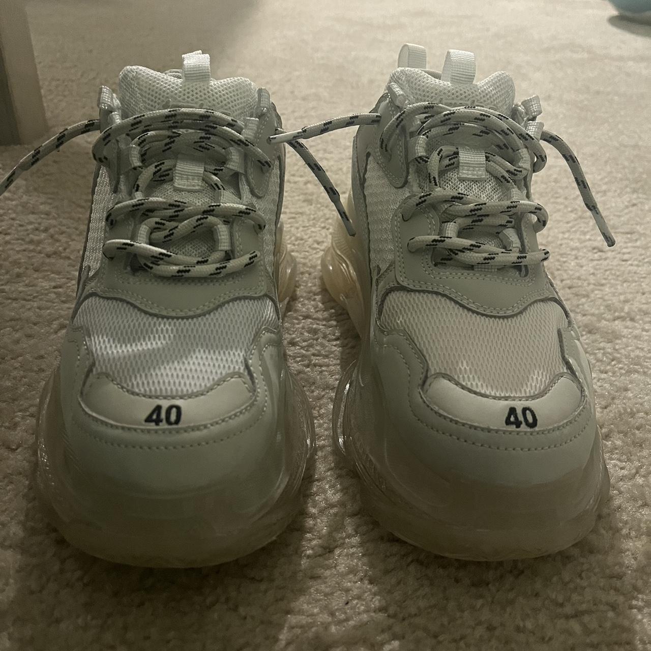 Depop balenciaga clearance triple s