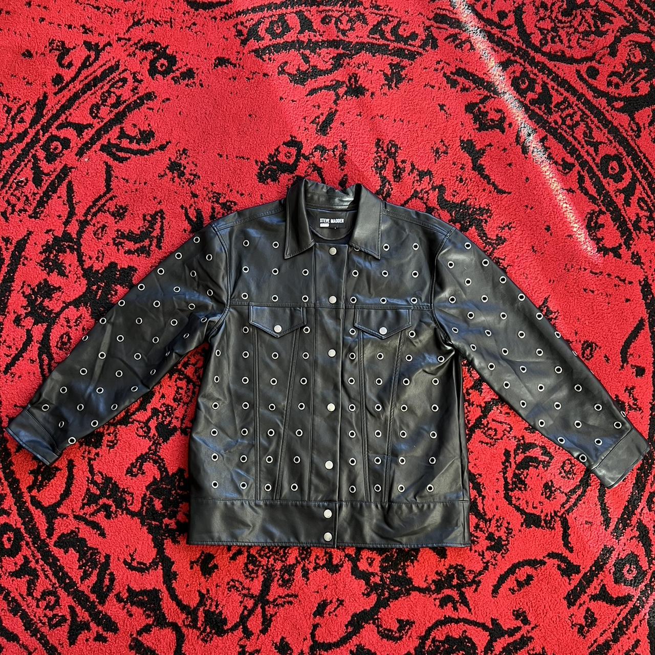 item listed by fringenfinesse