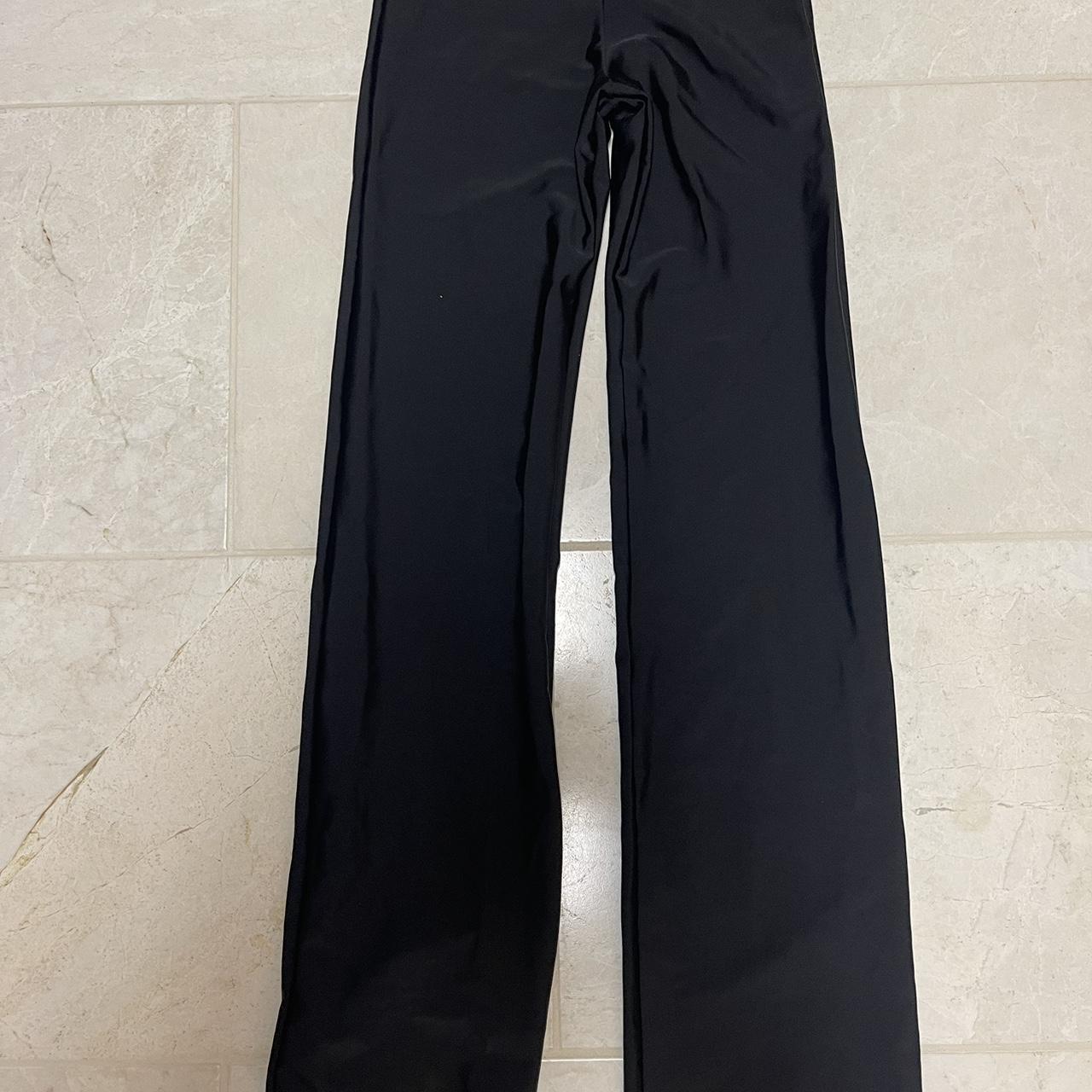 shosho leggings fits s/m patterned black/white, - Depop