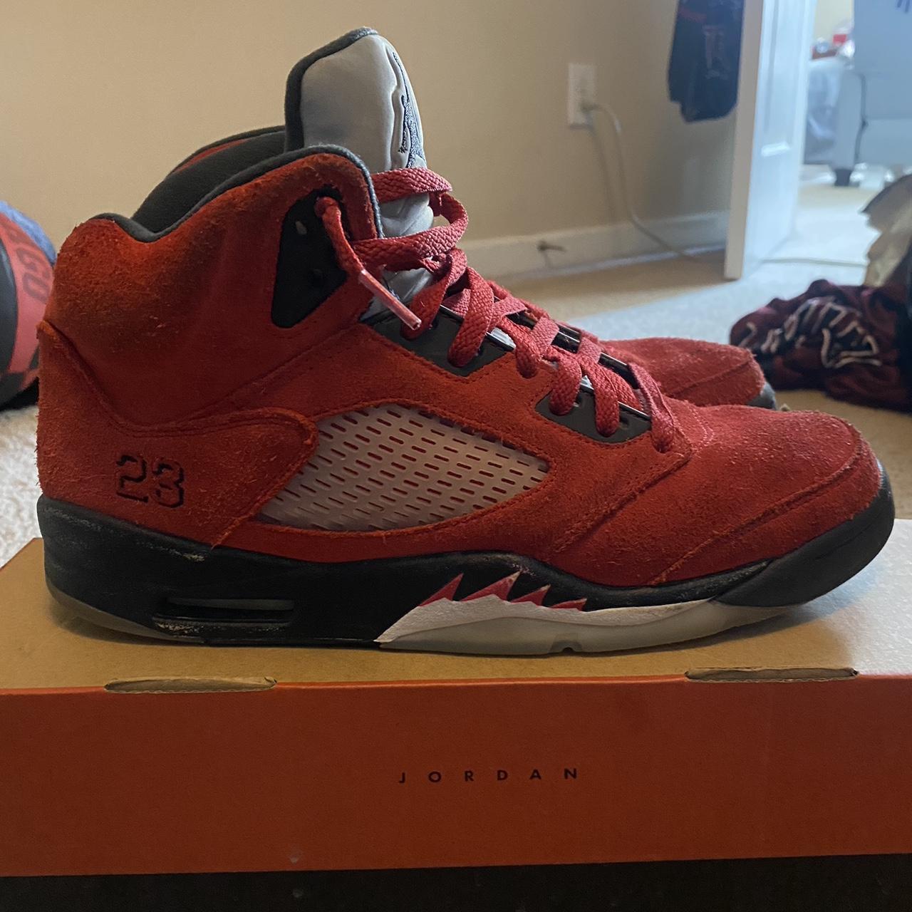 Jordan 5 “raging bulls” Yellowing sole Scratches on... - Depop